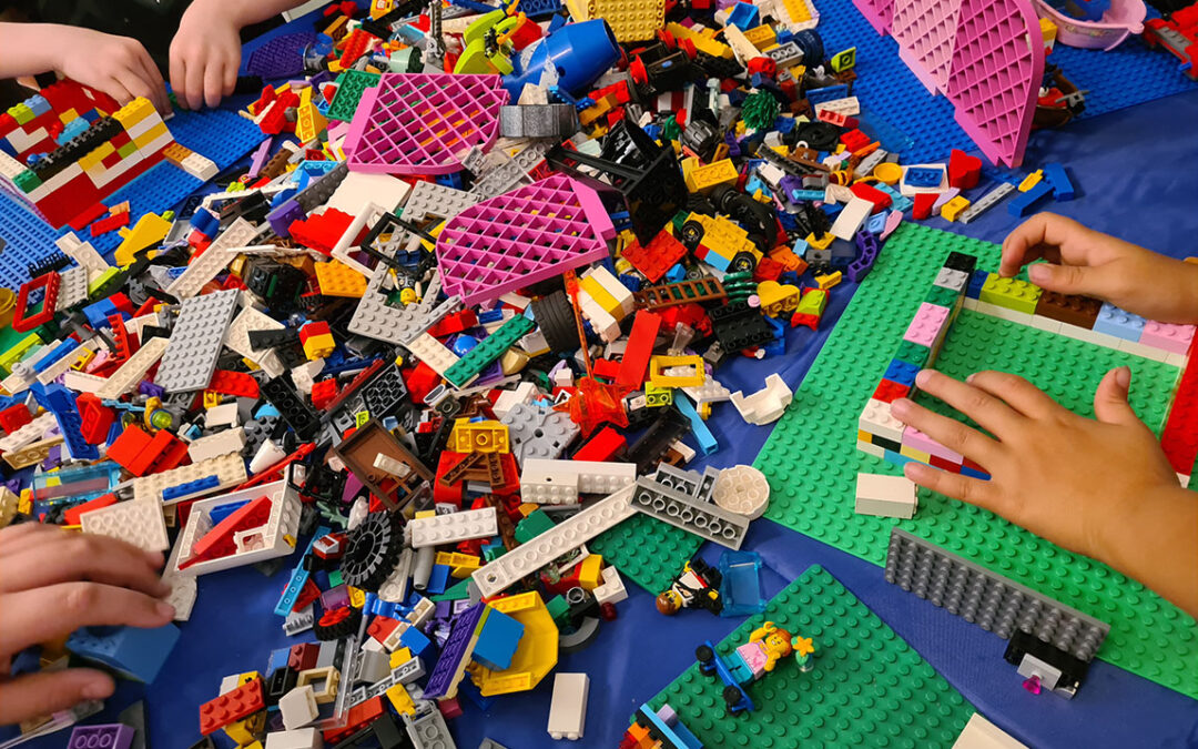Win een LEGO huurpakket van 50 kilo voor een bouwwedstrijd met je klas!